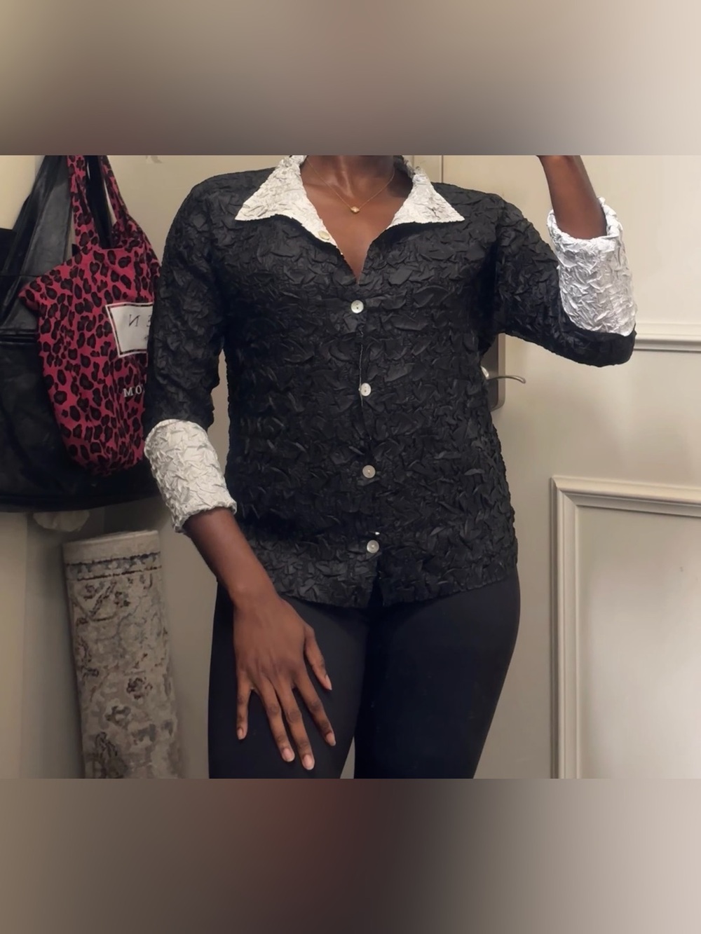 VTG Y2K Reversible Crinkle Textured Button Up Shirt Black White Artsy